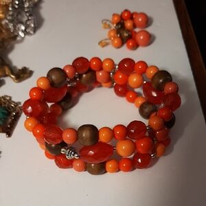 Vibrant Vintage 1960's Orange, Brown & Red Beaded Bracelet & Dangle Earrings Set